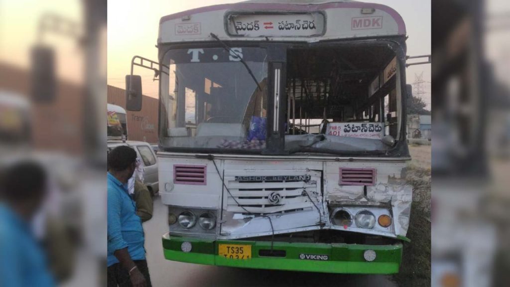 Sangareddy Kandi Nh65 Rtc Bus Accident