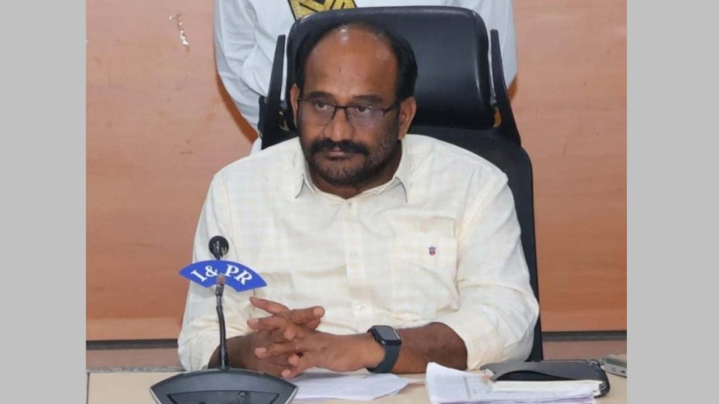 Hanumakonda Additional Collector Caught By Acb While Taking Bribe Of Rs 60000