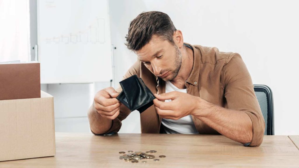 Signs You Are Falling Into Debt Trap