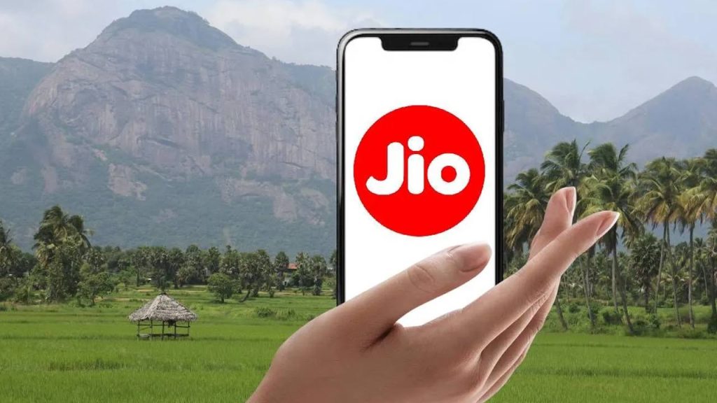Jio Is Offering An Annual Recharge Plan Of Rs 3599 To Its Premium Users
