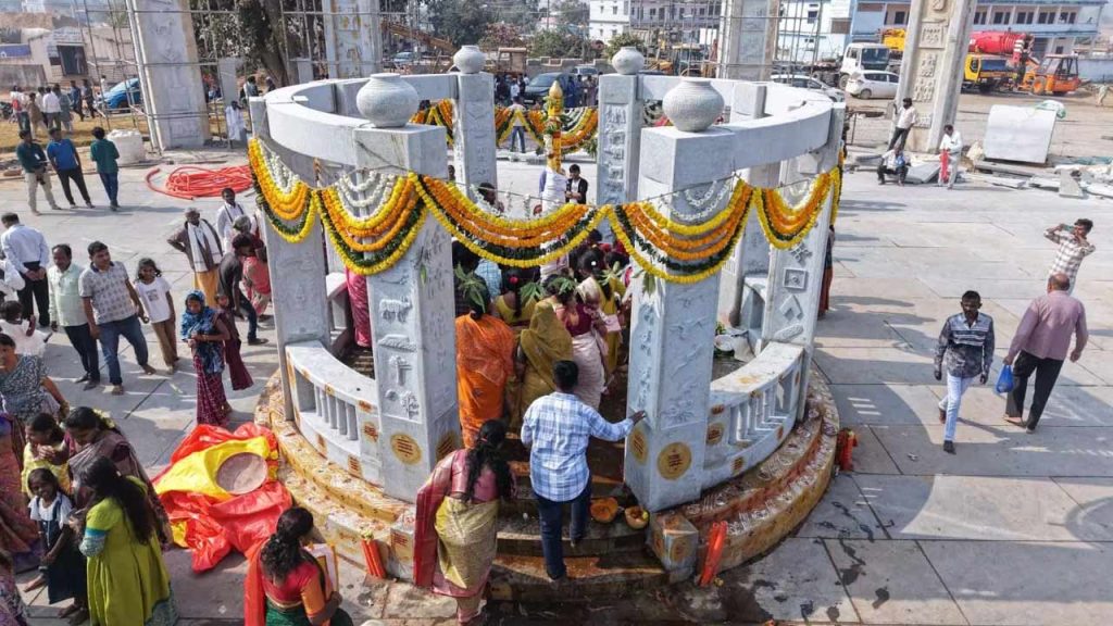 Medaram Jatara 2026 Madaram Gaddelu Development Government Arrangements