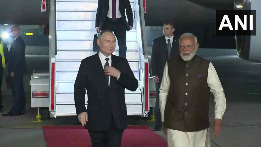 Putin In India Putin Landed In Delhi Modi Personally Welcomed Him