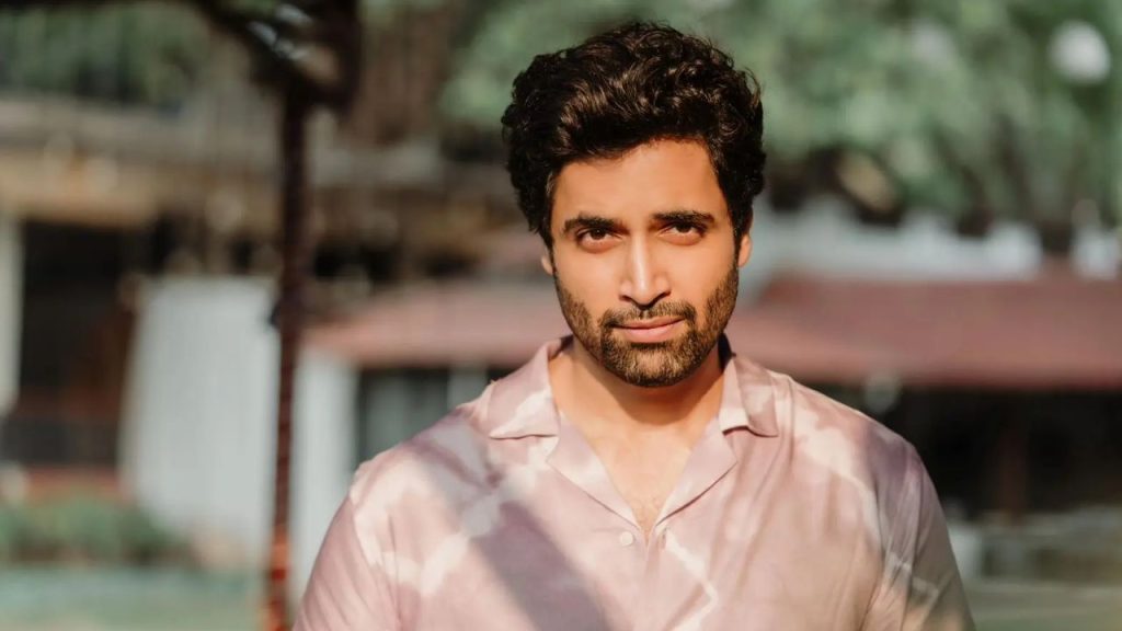 Adivi Sesh Dacoit Promotion Anushka Bahubali Shoot Incident