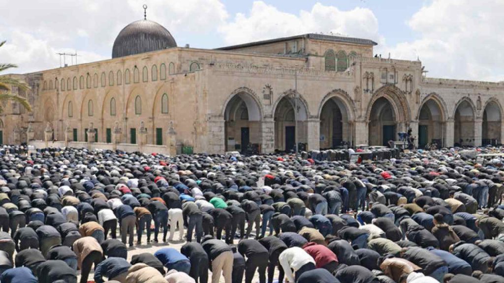 Israel Closes Al Aqsa Mosque Ramadan 2026 Arab League Reaction