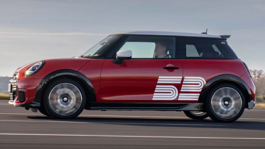 Mini Cooper Special Edition Launched In India 100 Km H In 6 6 Seconds