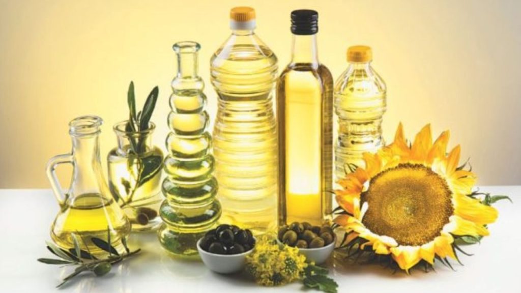 Oil Price Hike Cooking Oil Prices Rise By Rs 10 Per Litre Amid Iran Israel War Impact