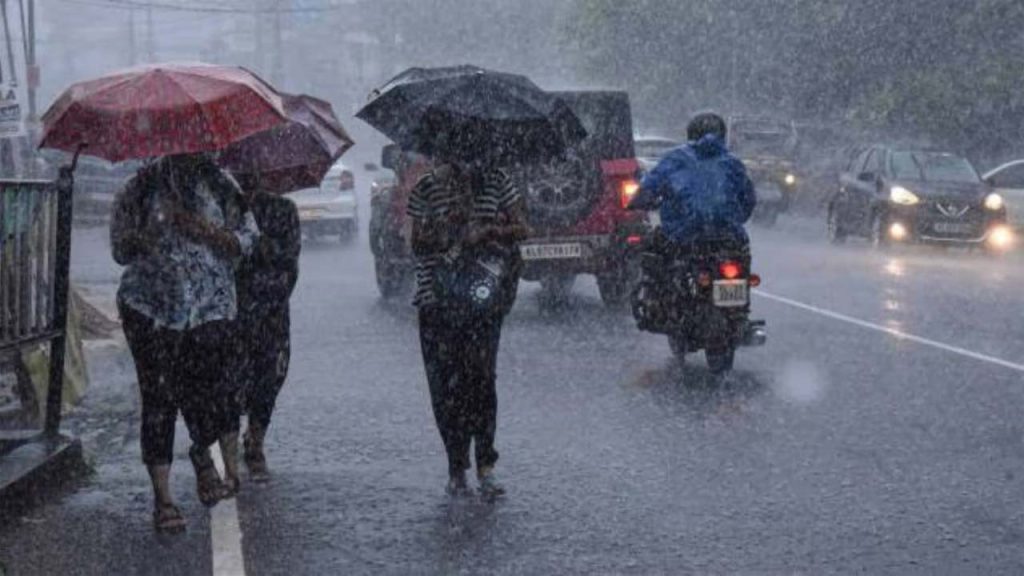 Heavy Rain Hailstorms And Thunderstorms Across India Today