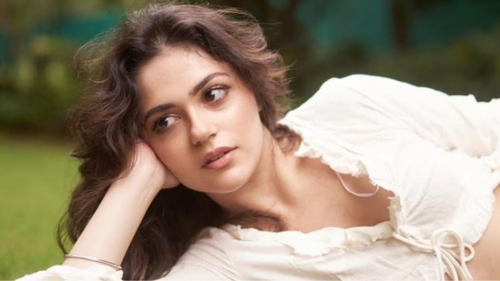 Aneeth Paddha Grabs Kiara Advanis Offers