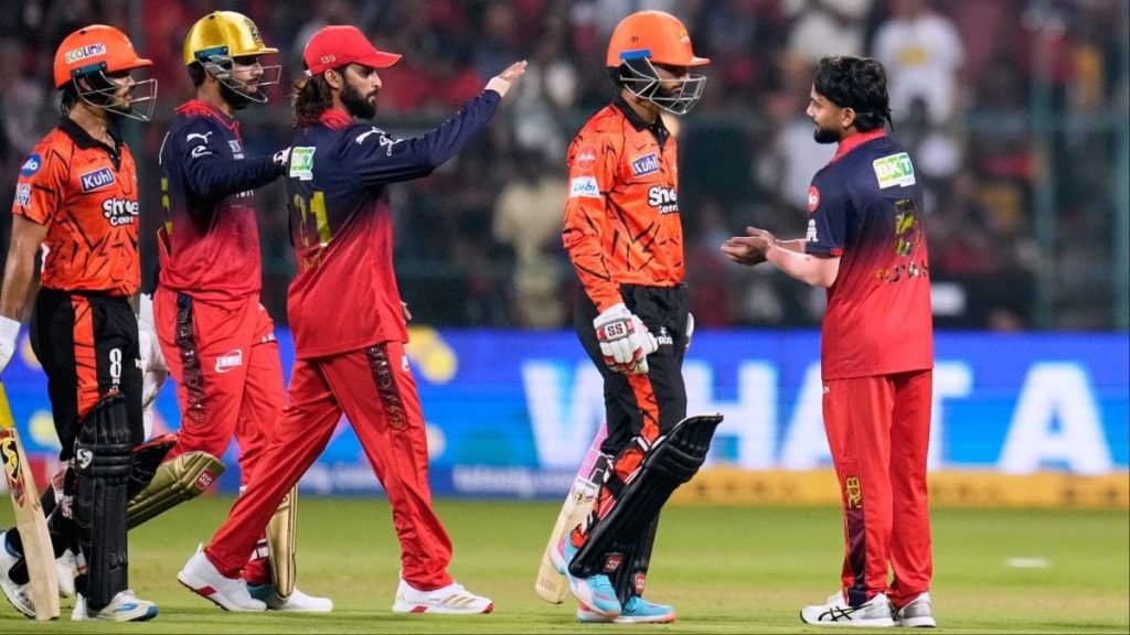 Ipl 2026 Rcb Vs Srh Ishan Kishan 80 Phil Salt Catch Srh Innings Break