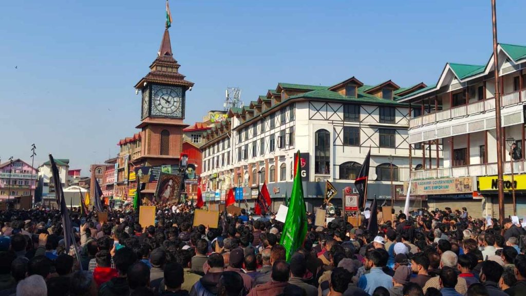 Srinagar Internet Shutdown Amid Mass Protests