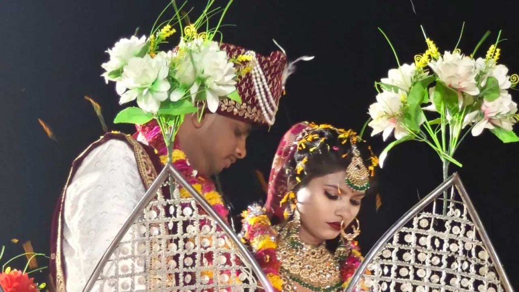 Barabanki Groom Unique Condition Bride Gas Cylinder Shortage Viral