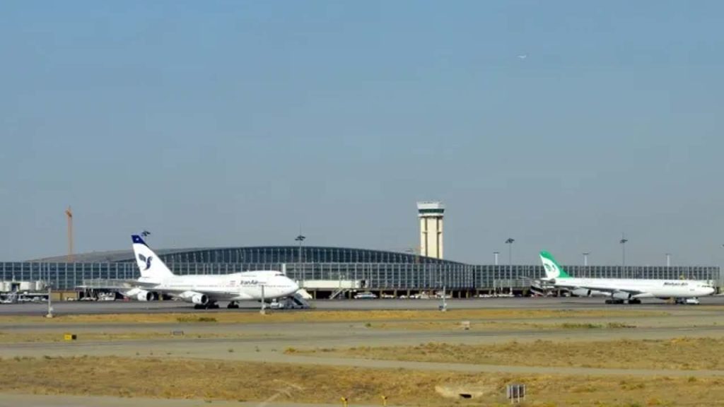 Iran Tehran Flights Resume After War Ceasefire Middle East