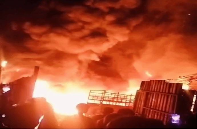 Mumbai Fire Accident Meera Bhayandar Slum Blaze Three Dead