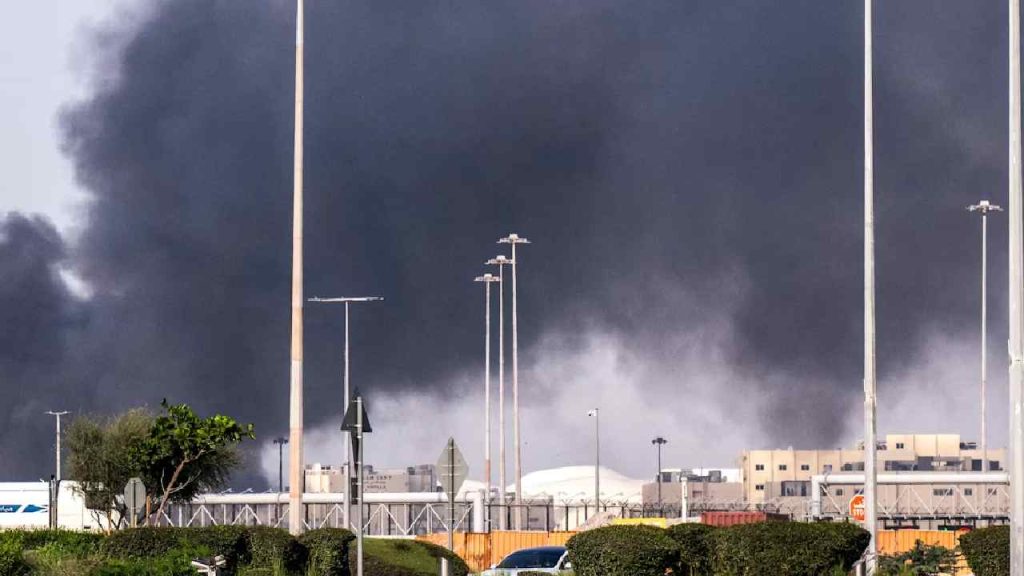 Iran Attack Amazon Data Center Bahrain Irgc Us Tech Firms Threat