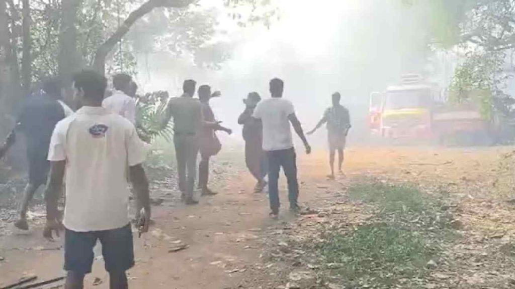 Kerala Thrissur Firecracker Factory Blast 8 Dead Several Injured In Tragic Explosion