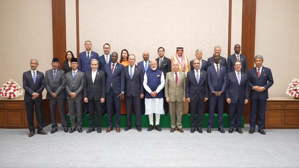 Pm Modi Meets Russian And Iranian Foreign Ministers At Brics Amid West Asia Tensions