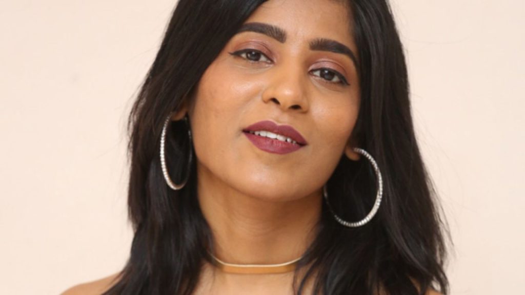 Gayatri Gupta Viral Comments On Hugs And Mental Peace