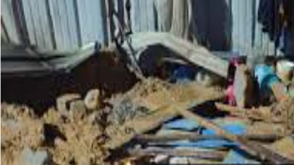 Maharashtra Temple Wall Collapse Sangli Six Devotees Killed