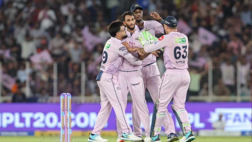Srh Vs Gt Sunrisers All Out For 86 Gujarat Dominant Win