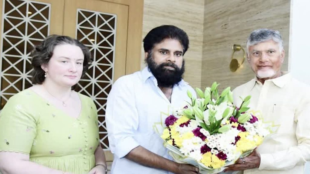 Pawan Kalyan Health Update Surgery Chandrababu Visit