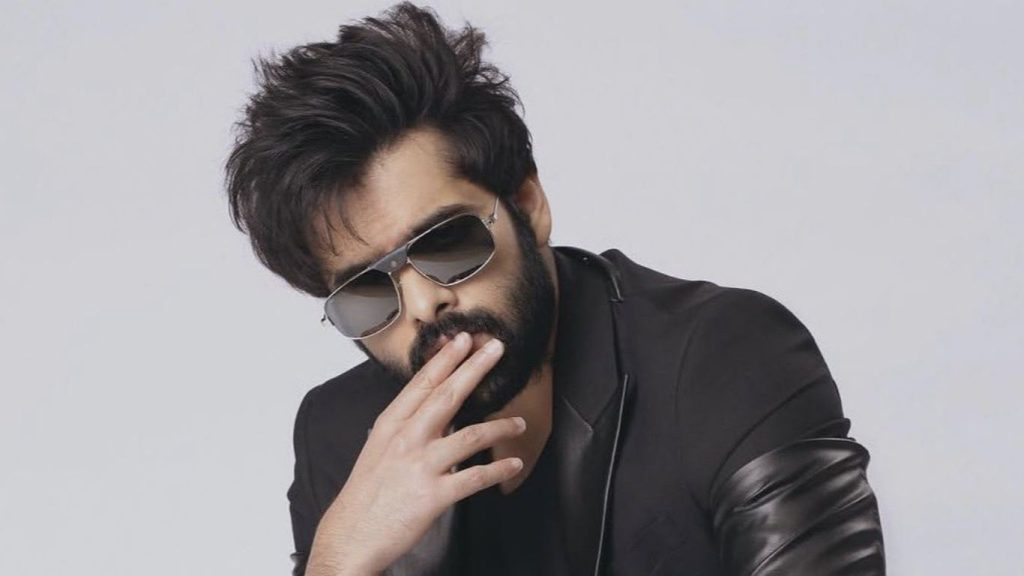 Rampothineni All Set To Debut As Director With A Sci Fi Action Drama