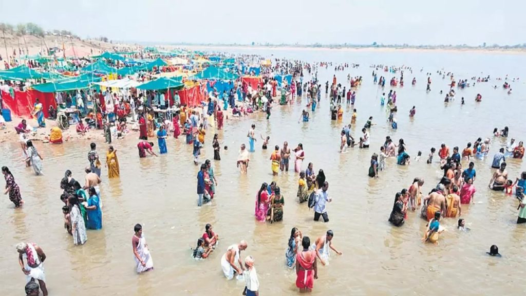 Saraswati Antya Pushkaralu Begins At Kaleshwaram Devotees Throng Triveni Sangamam