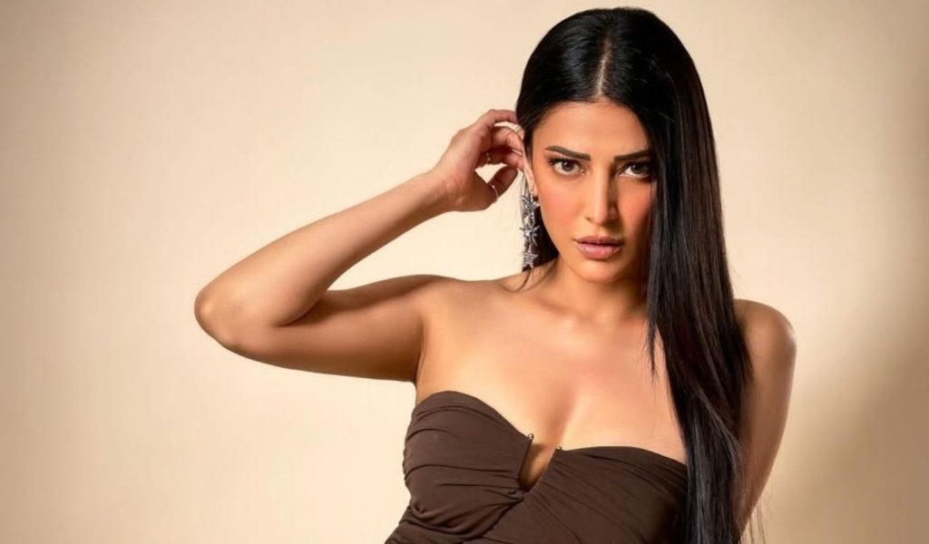 Shruti Haasans Huge Remuneration For Peddi Special Song Higher Than Lead Actress Fee