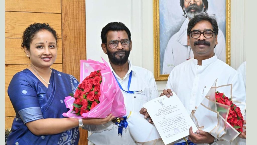 Jharkhand Rajya Sabha Polls Baidyanath Ram Meets Hemant Soren After Victory
