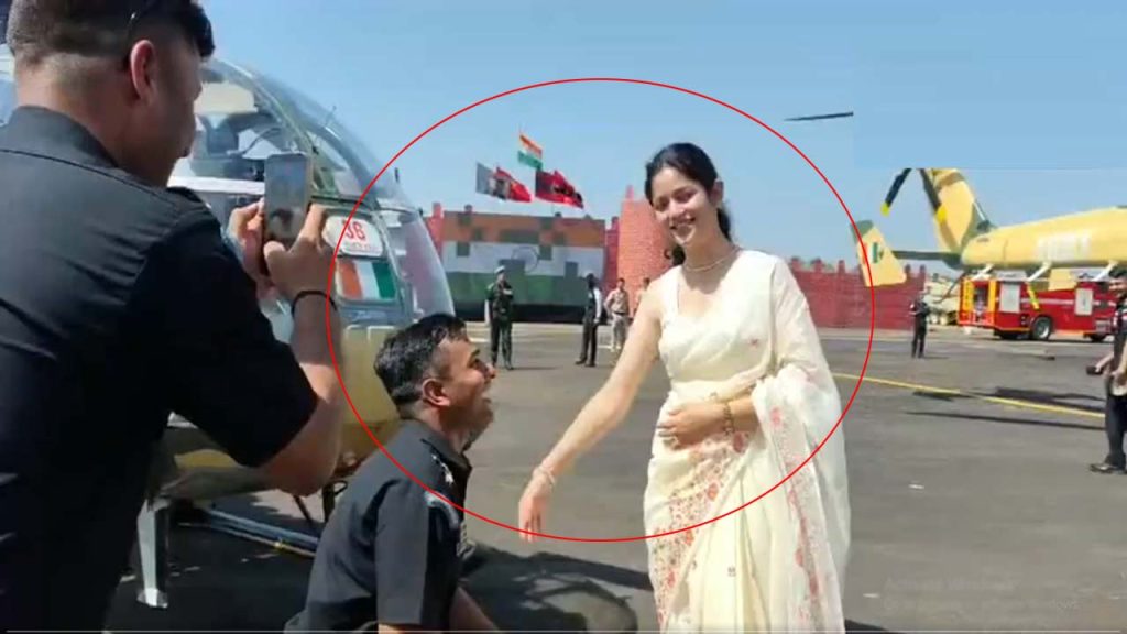 Maharashtra Army Captain Proposes Girlfriend At Nashik Passing Out Parade