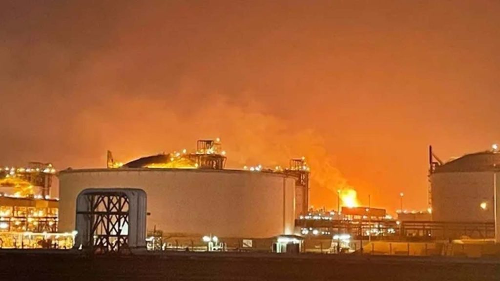 Qatar Gas Plant Explosion 54 Injured 18 Missing After Blast At Ras Laffan Facility