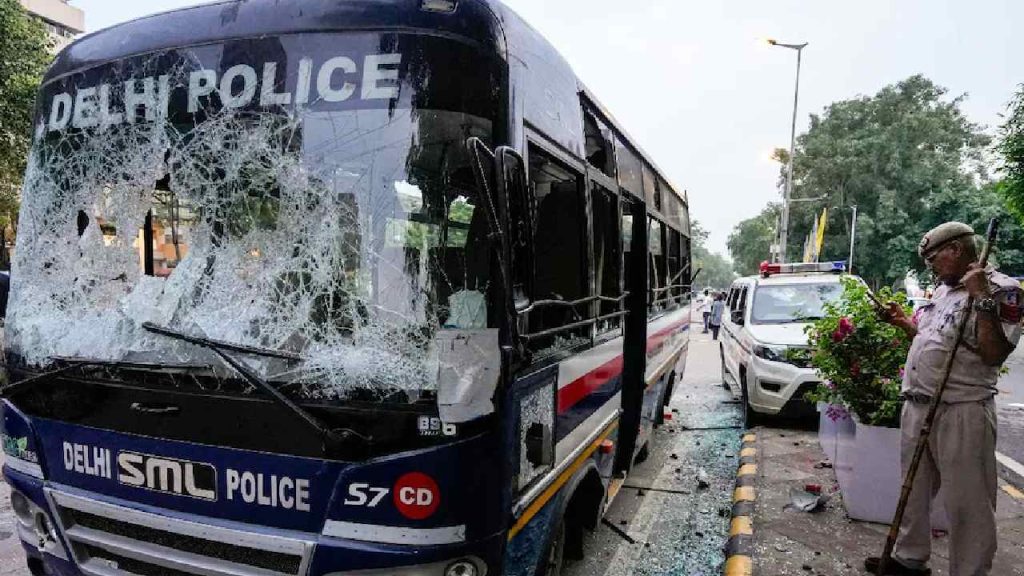 Delhi Police Probe Violence With Frs Ai 10 Firs Registered