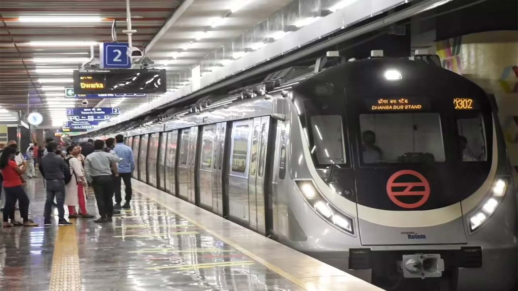 Delhi Metro Reopens Rajiv Chowk Mandi House Central Secretariat Entry Gates
