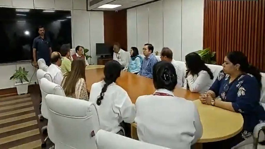 Cjp Delhi Protest Student Critical Rml Hospital Kejriwal Rahul Gandhi Jp Nadda Visit