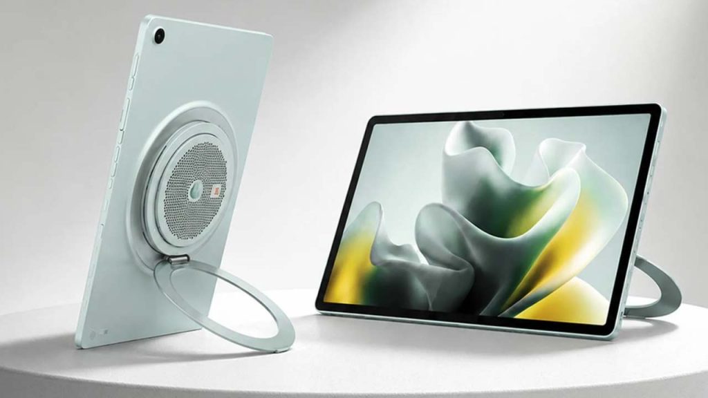 Moto Pad 70 Groove Launched In India At Rs33999 With 10200mah Battery