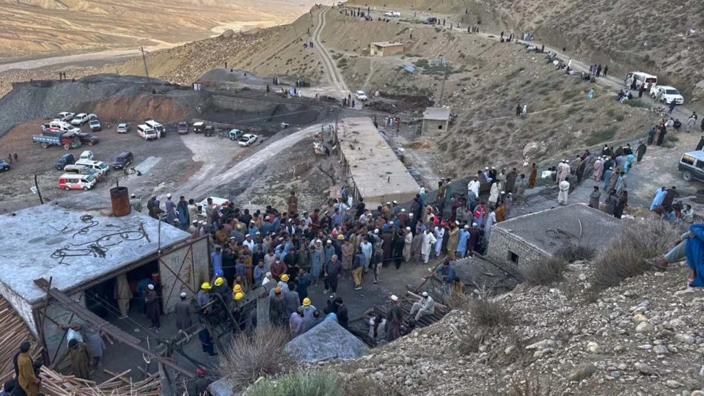 32 Killed In Pakistan Coal Mine Blast 10 Workers Feared Trapped