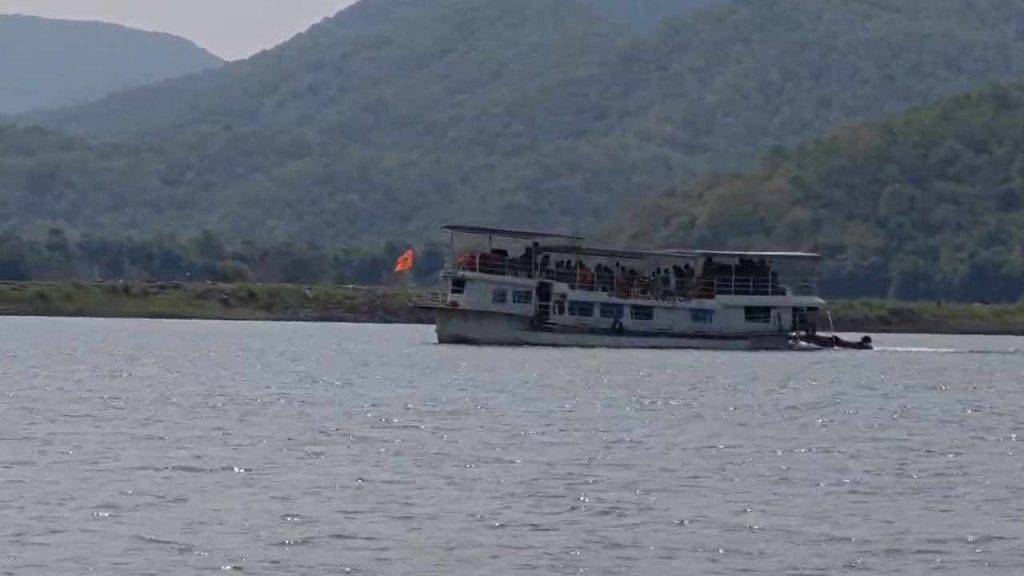 Papikondalu Boat Tour Resumes After 18 Days Following Safety Clearance