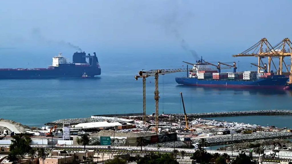Iran Targets Us Bases In Bahrain And Kuwait As Regional Tensions Rise