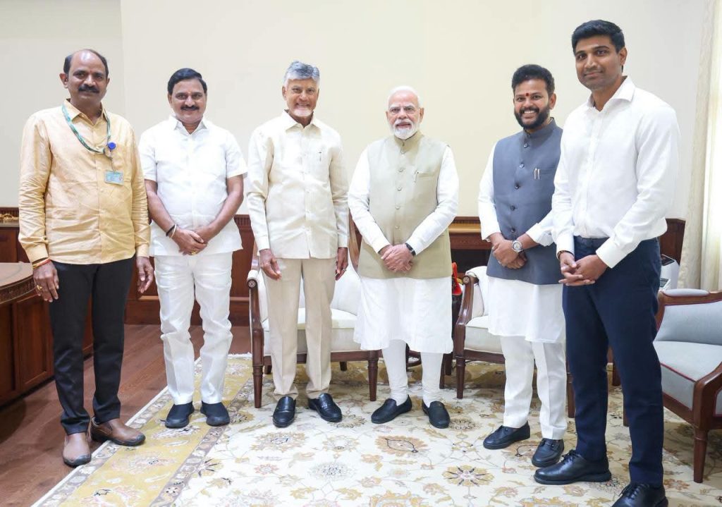 Chandrababu Naidu Meets Pm Modi Bhogapuram Airport Inauguration Invitation