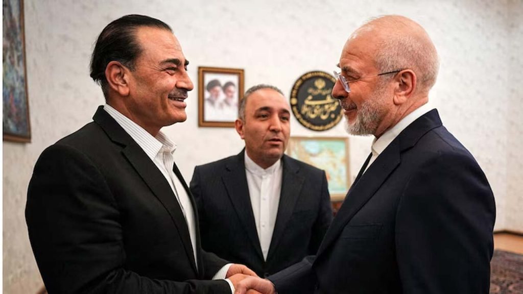 Asim Munir Iran Visit Trump Hormuz Us Sanctions Offer