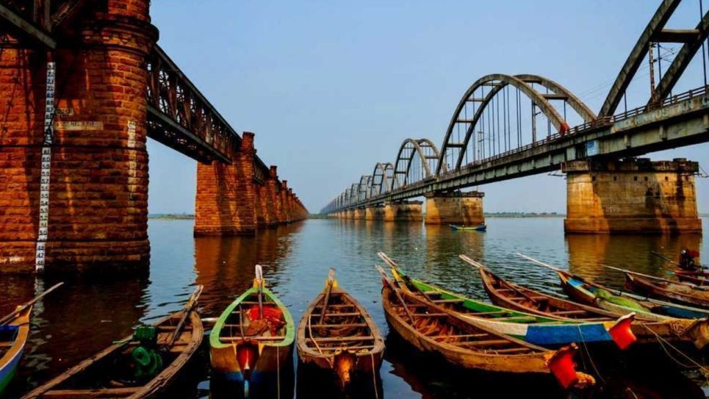 Rajamahendravaram Houseboat New Godavari Tourism Experience Begins