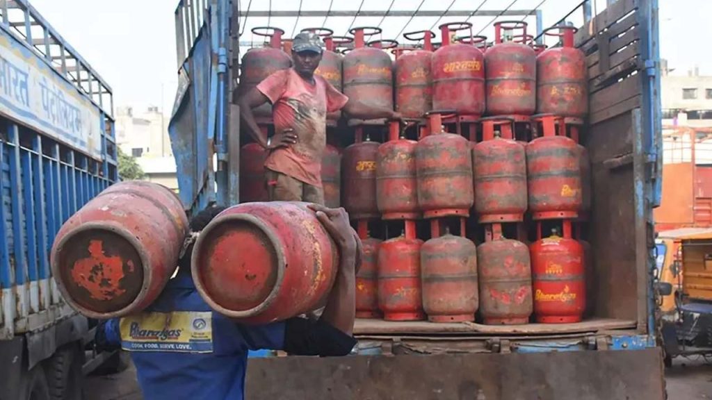 India Sets Lpg Production Targets For Refineries To Secure Domestic Supply