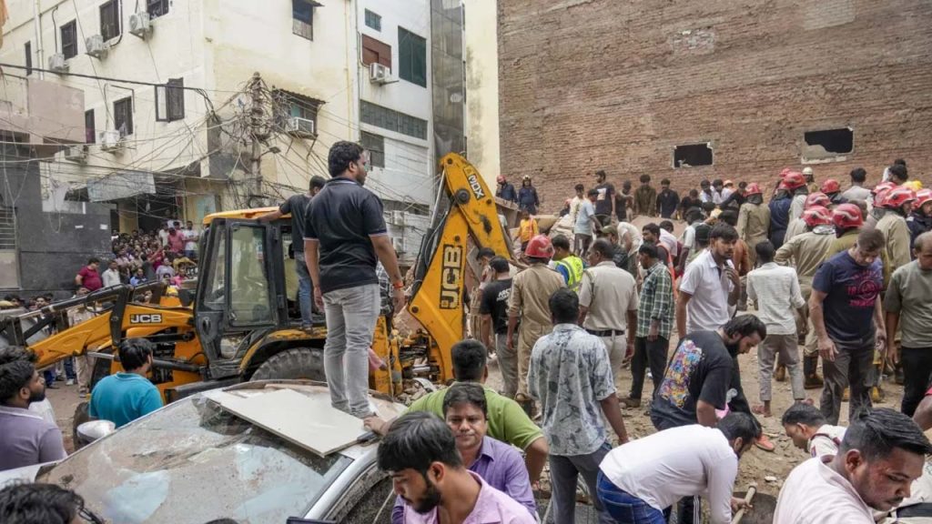 Satya Niketan Building Collapse 6 Killed Cctv Video Goes Viral