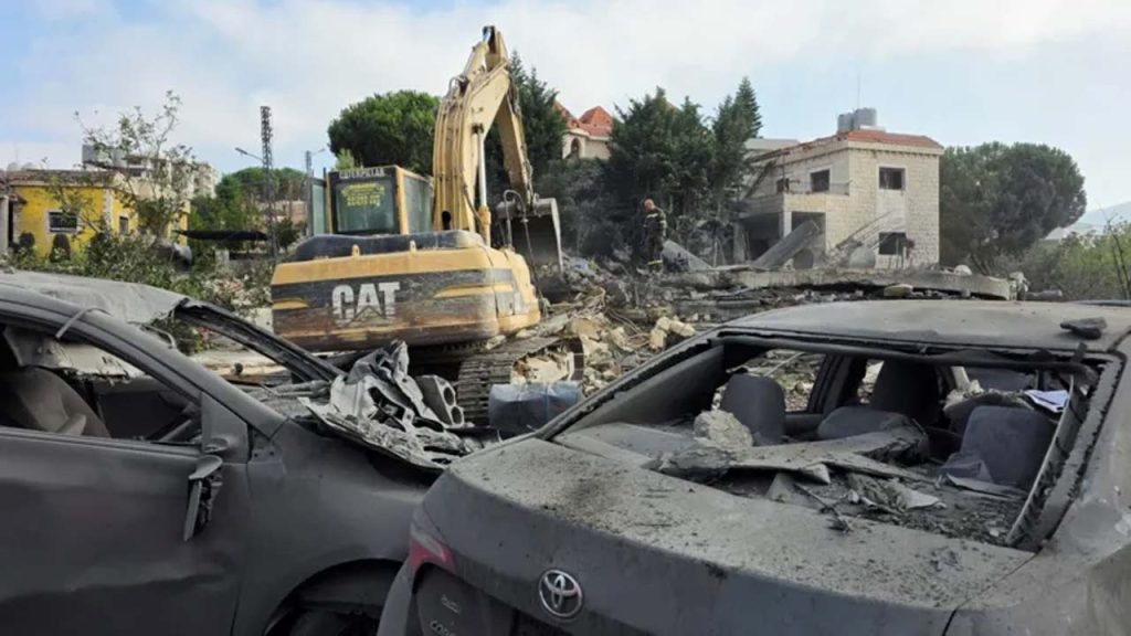 Israel Strikes Southern Lebanon Kfar Roummane 12 Killed