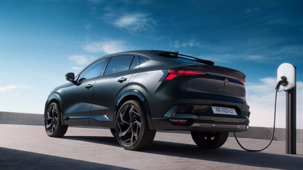 Renault Rafale Hypnotic 300hp E Tech 4x4 1000km Range Luxury Features