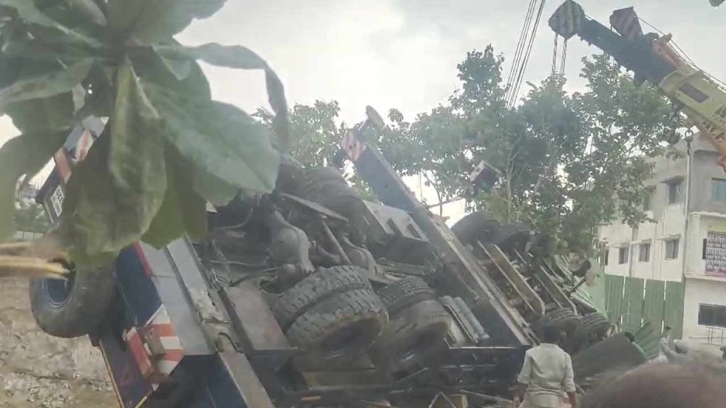 Tirupati Crane Accident Three Workers Killed Two Injured