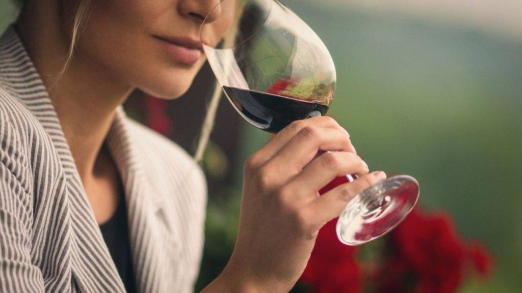 Wine And Breast Cancer Can Even One Glass A Day Raise The Risk