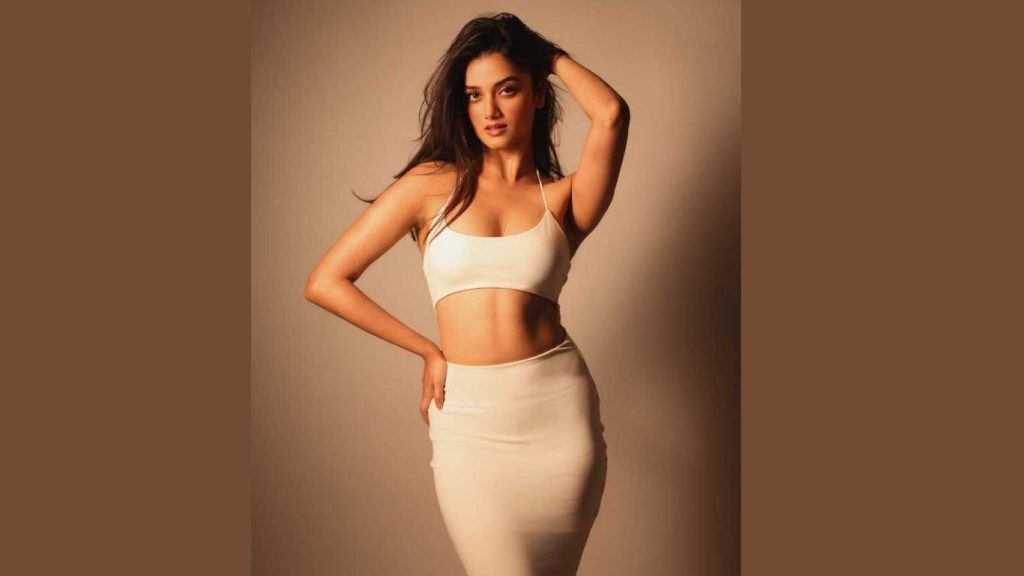 Bhagyashree Borse Gets Back To Back Offers Despite Flops But No Chances After Success