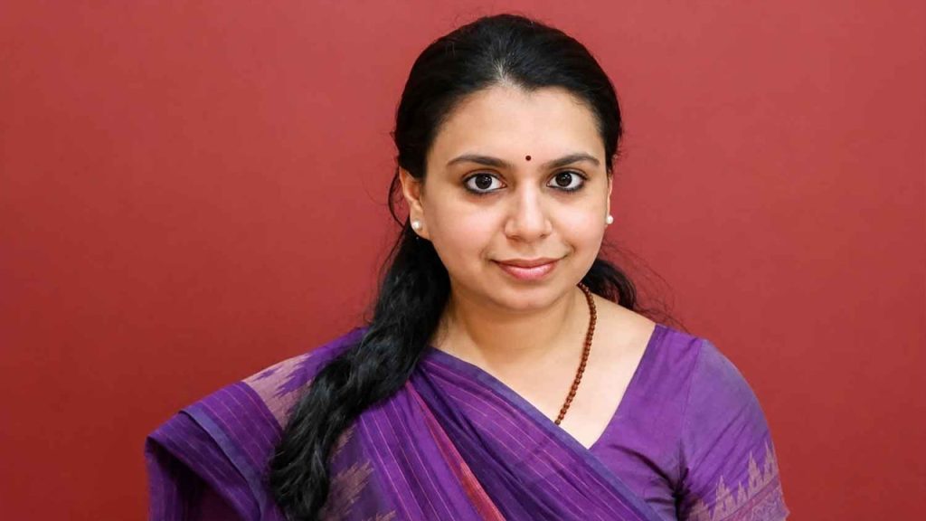 Divya Mittal Ias Resignation Politics New Political Platform Uttar Pradesh