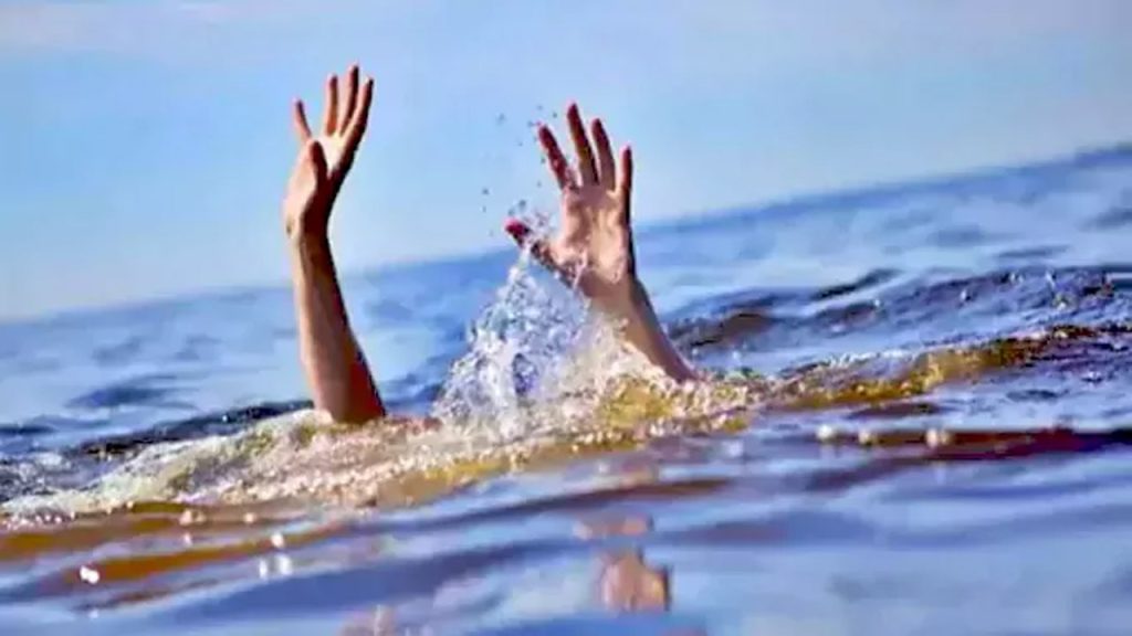 Nandyala Avuku Ramapuram Galeru Nagari Canal Three Family Members Missing