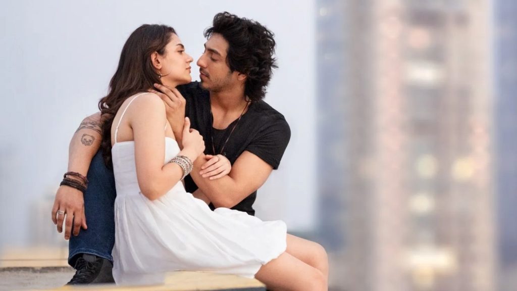 Saiyaara Duo Ahan Pandey Aneet Padda Reunite For Mohit Suris Saat Ranga